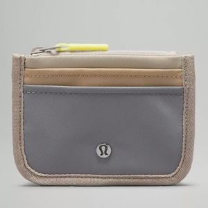 🤍NWT🤎Lululemon True Identity Card Case Wallet - Rhino Grey/Trench/Raw Linen